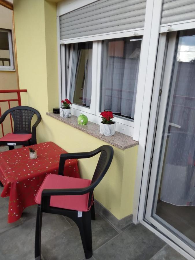 Apartman Josip Gospić Exteriör bild