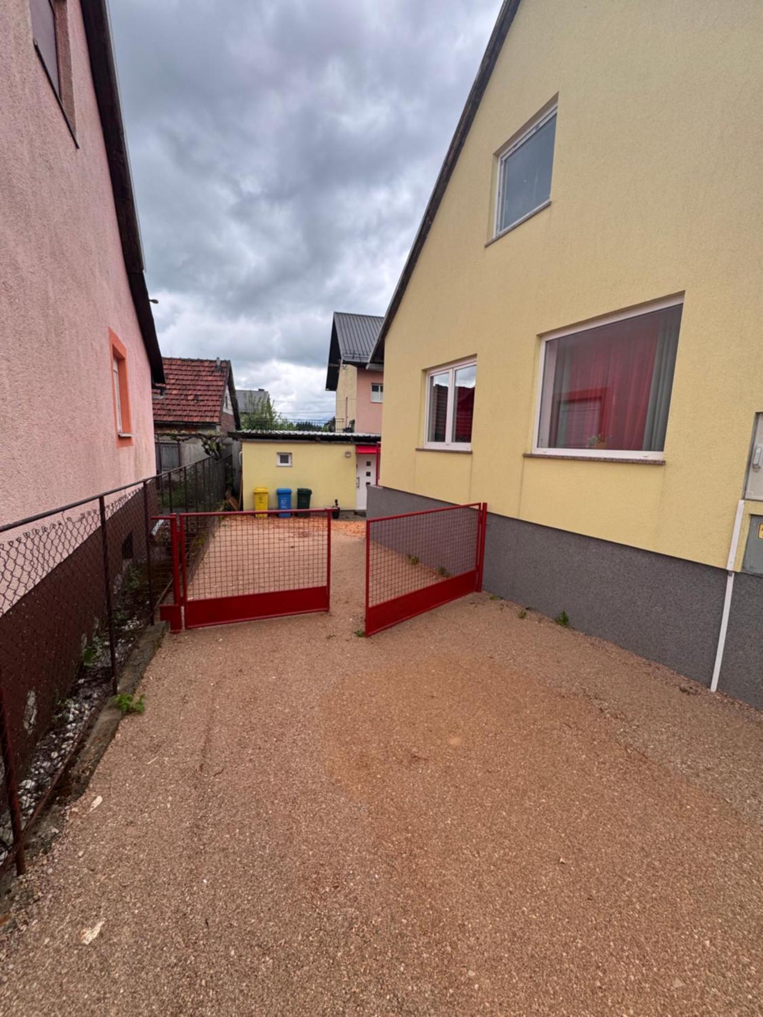 Apartman Josip Gospić Exteriör bild