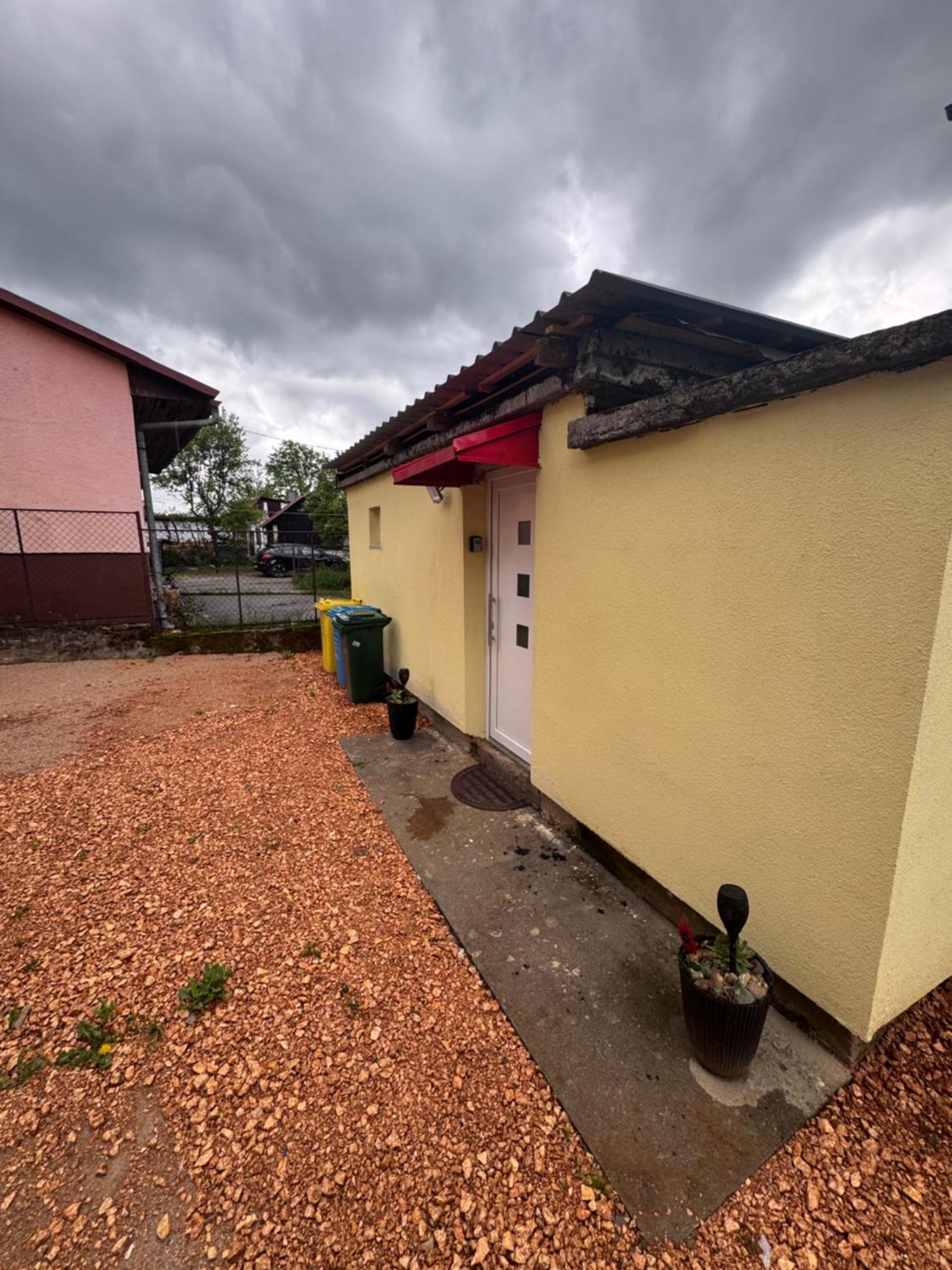 Apartman Josip Gospić Exteriör bild
