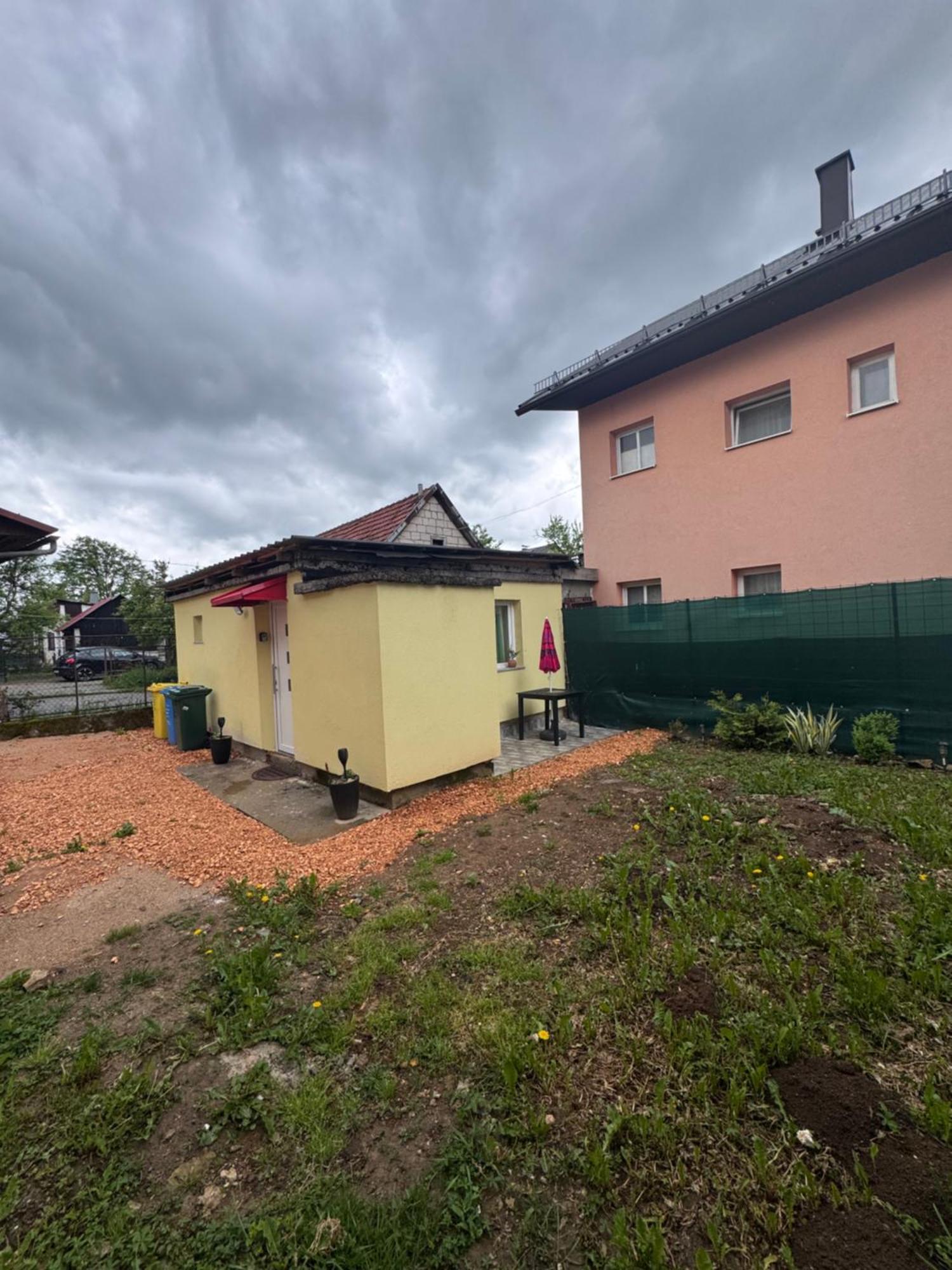 Apartman Josip Gospić Exteriör bild