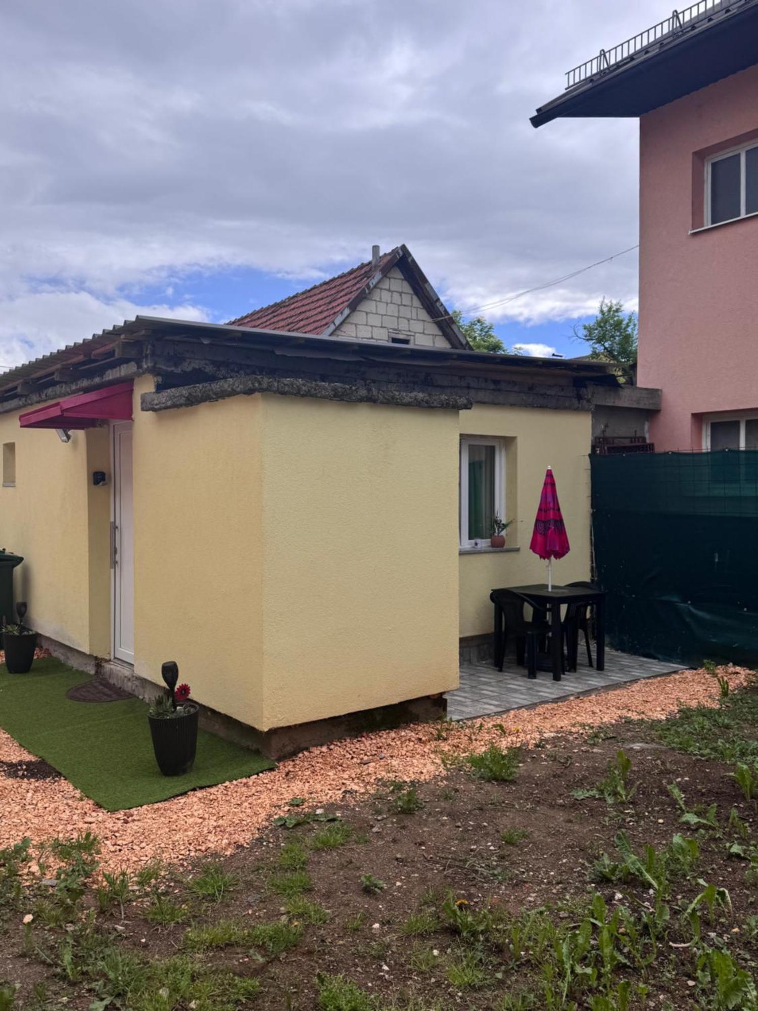 Apartman Josip Gospić Exteriör bild