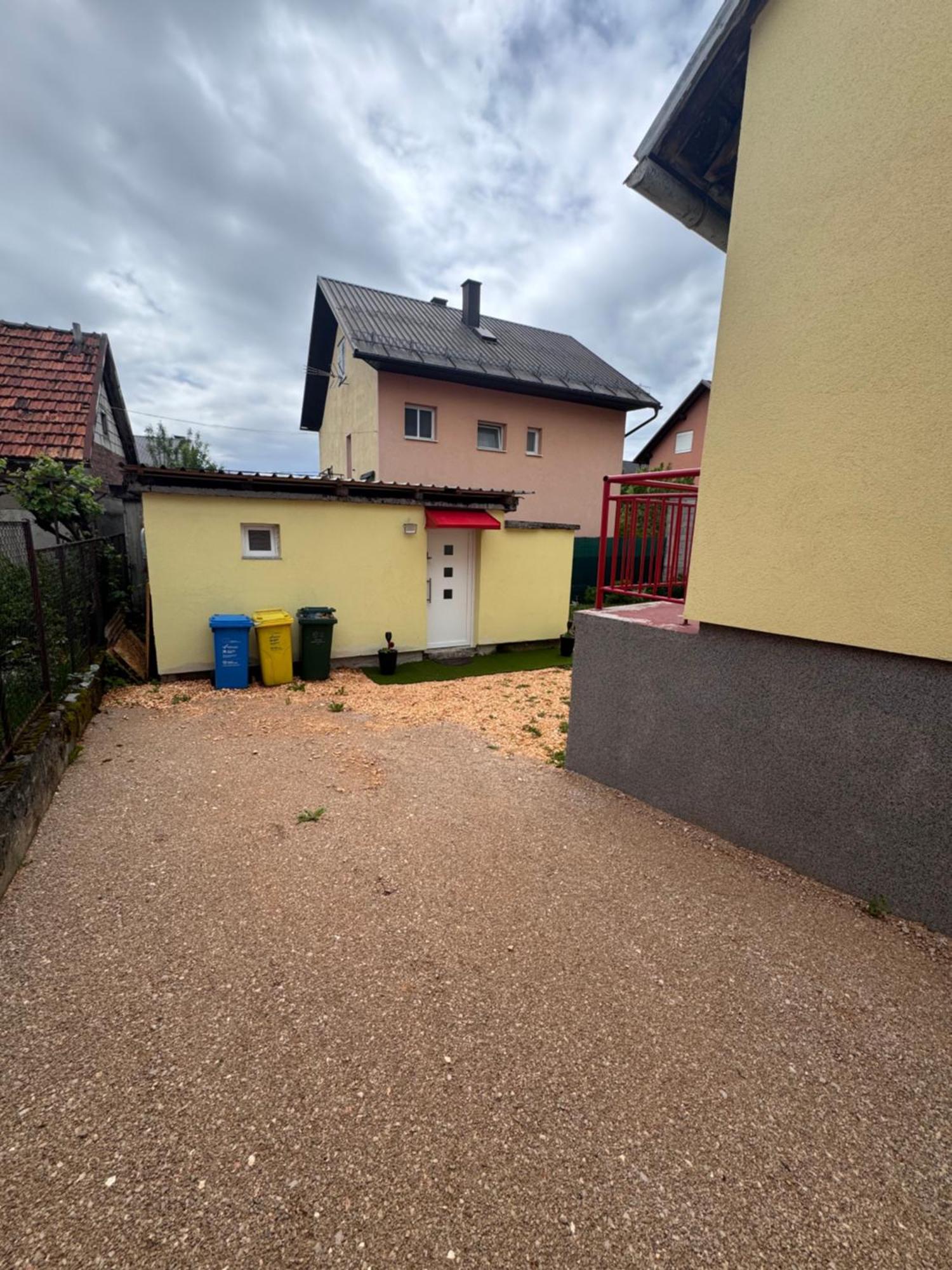 Apartman Josip Gospić Exteriör bild